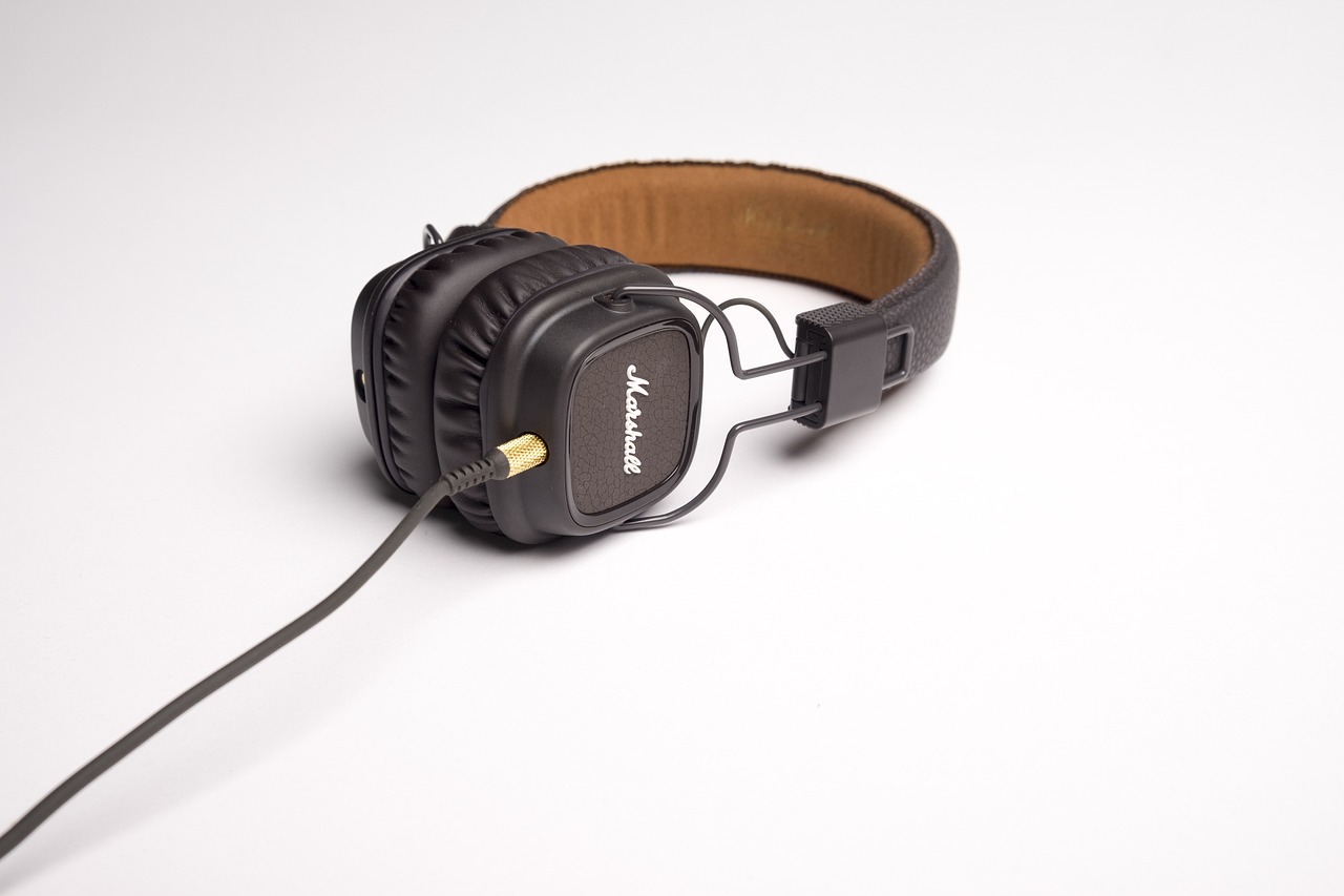 shop noise-canceling headphones